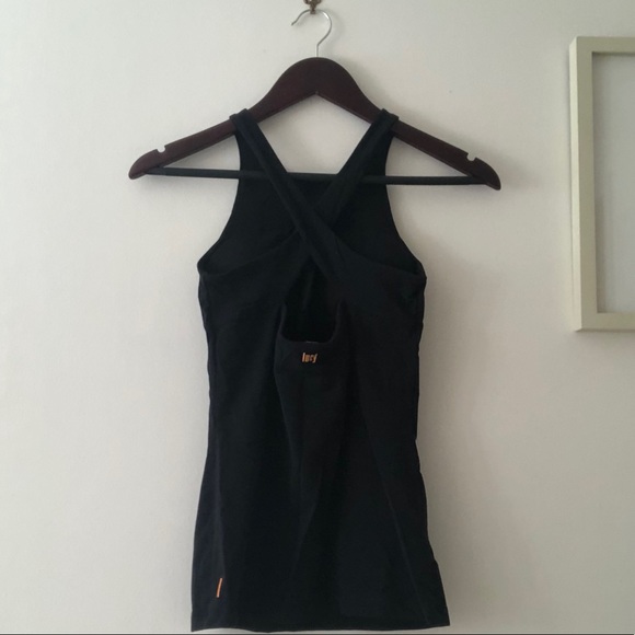 Lucy Workout Top - Picture 2 of 8